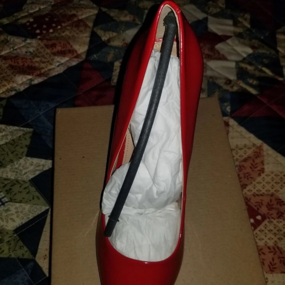 NWB Steve Madden VALA Red Patent Shoes Size 11